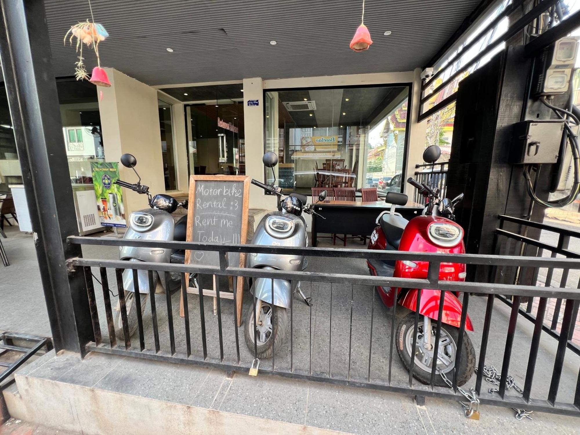 Lucie Hotel Vientiane Exterior photo